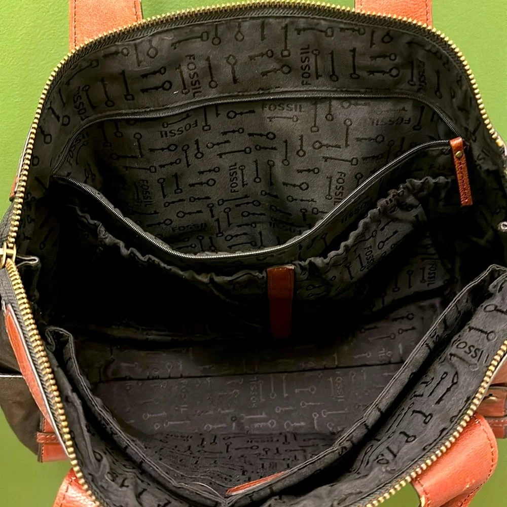RARE VRI Fossil Weekender Vintage Re-Issue Tote Like New